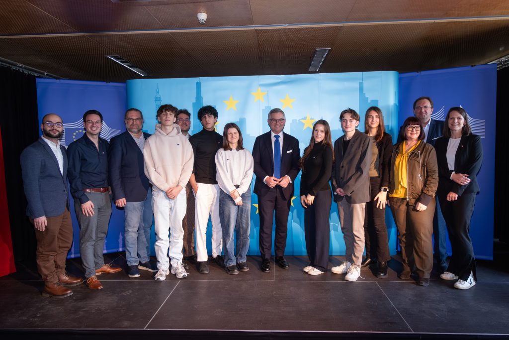 Jugenddialog mit EU-Kommissar Magnus Brunner